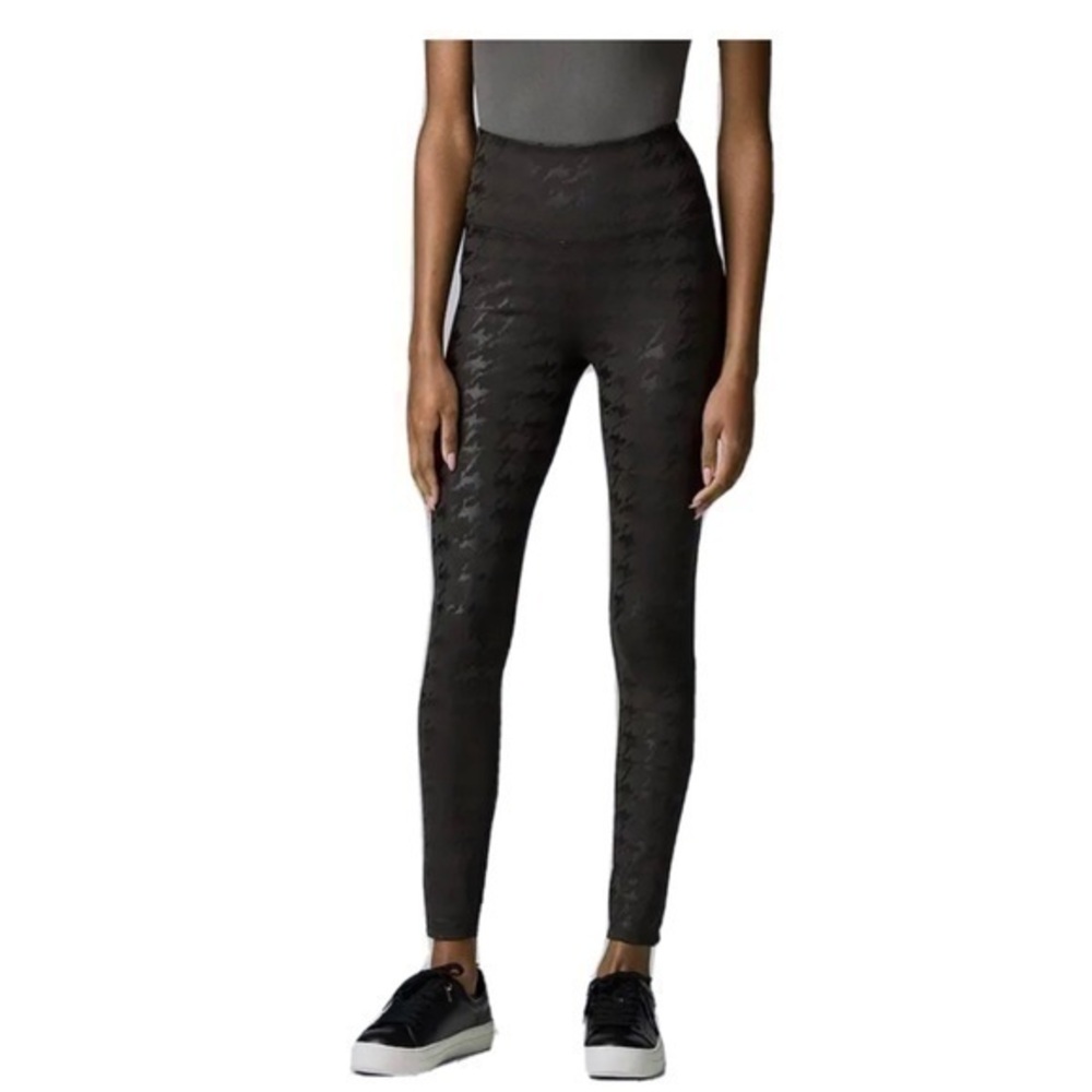 Simply Vera Wang Leggings NEW Shaping High Rise Live In Size Medium $46 NWT